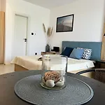 Modern Gl 3 Min From Kavatsi Self Check-in Szozopol