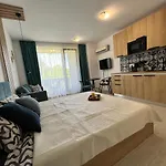 Modern Gl 3 Min From Kavatsi Self Check-in Apartman